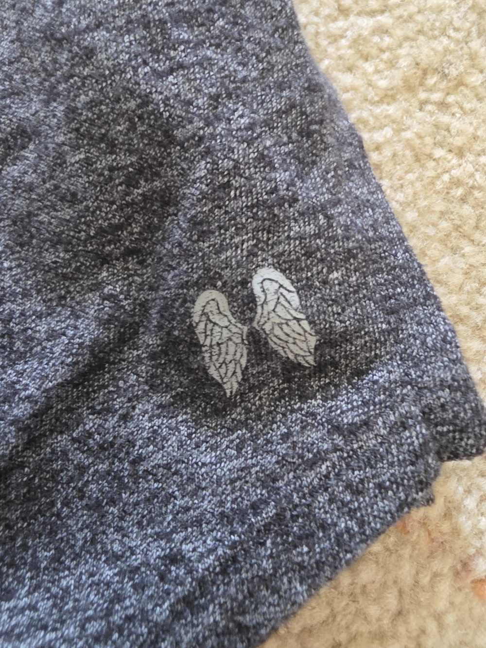 Victoria’s Secret Sport Gray Racerback Tank Top Angel Wings Logo XS Athletic - Picture 3 of 5